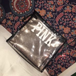 PINK victoria secret makeup bag !!